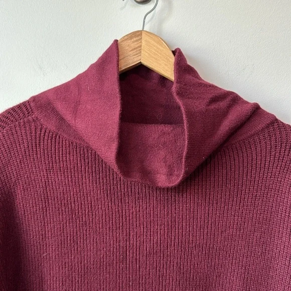 NWT Devotion by Cyrus Turtleneck Tunic Knit Sweater S - Picture 3 of 5